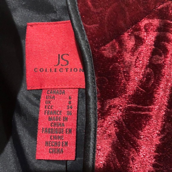 Red velvet blazer size 6 - Picture 4 of 5
